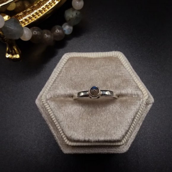 TINY Labradorite Ring | Gorgeous Sterling Setting | Stackable - Picture 1 of 7